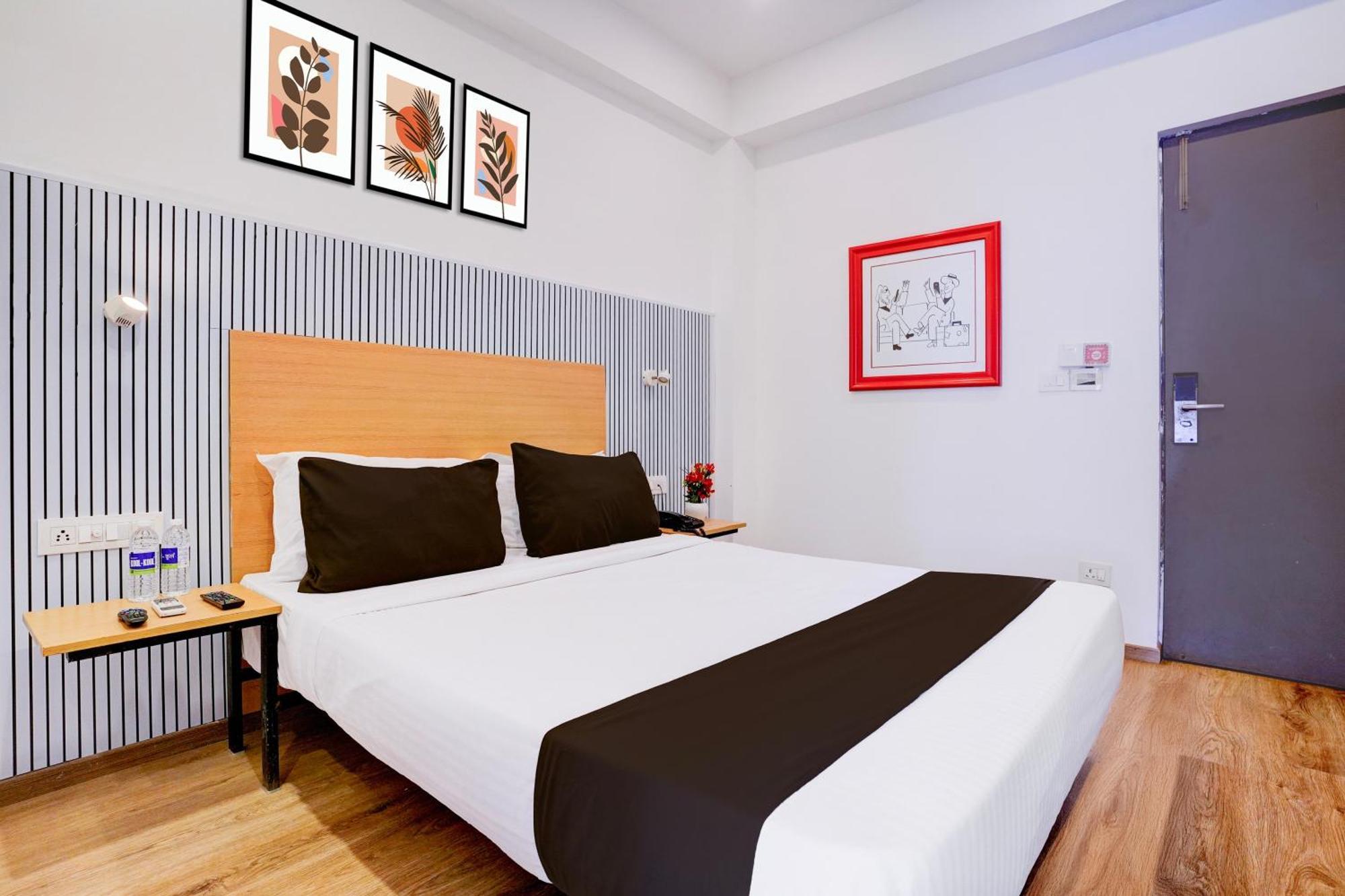Townhouse Khar The Habitat Hotell Mumbai Eksteriør bilde
