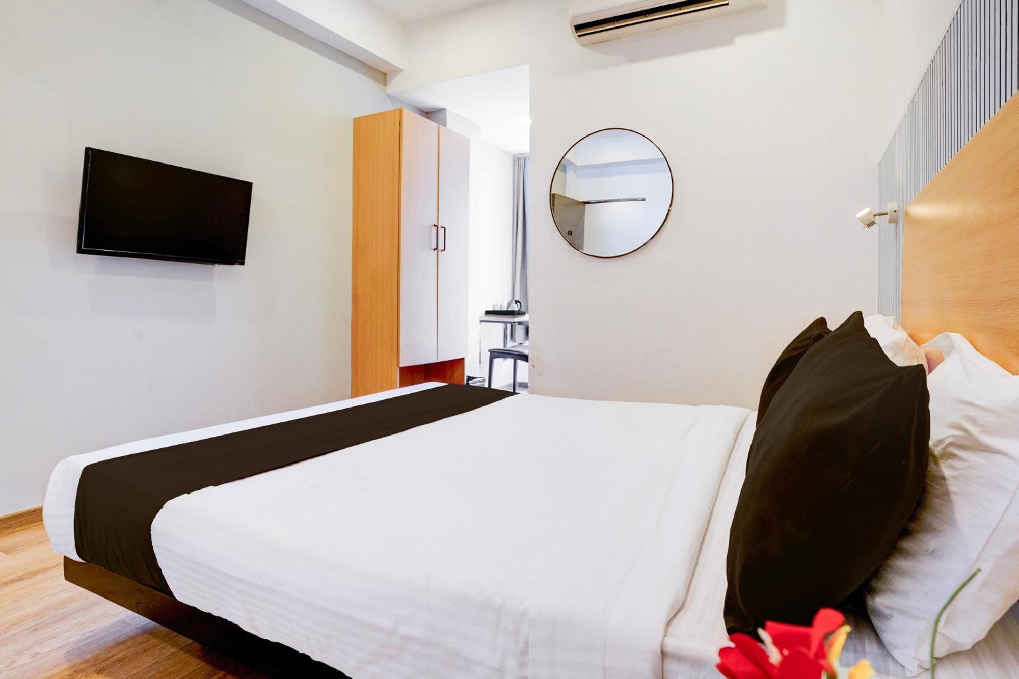 Townhouse Khar The Habitat Hotell Mumbai Eksteriør bilde